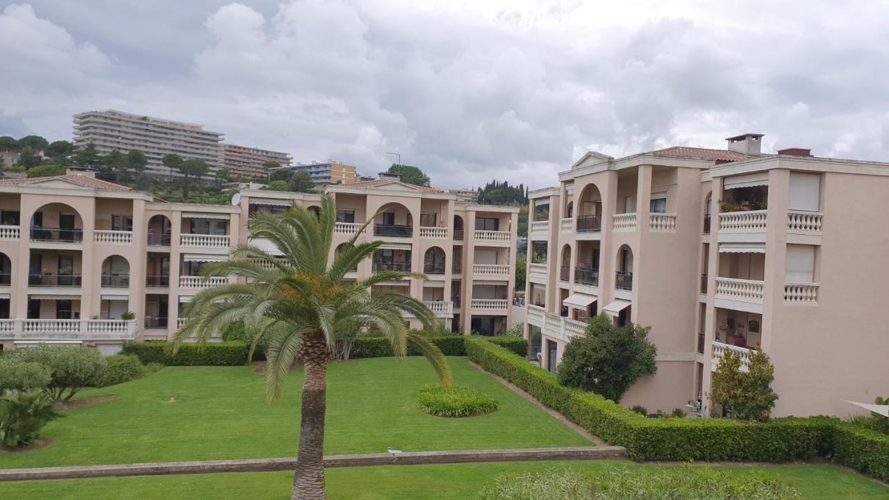 Domaine D'Ahmosis, Modern 2 Bedrooms Refurbished Apartment, F3 Moderne Fraichement Renove Le Cannet Buitenkant foto