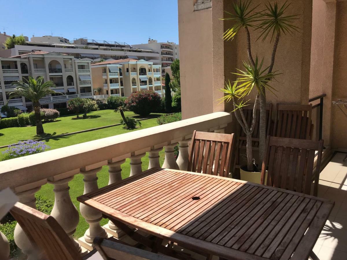 Domaine D'Ahmosis, Modern 2 Bedrooms Refurbished Apartment, F3 Moderne Fraichement Renove Le Cannet Buitenkant foto